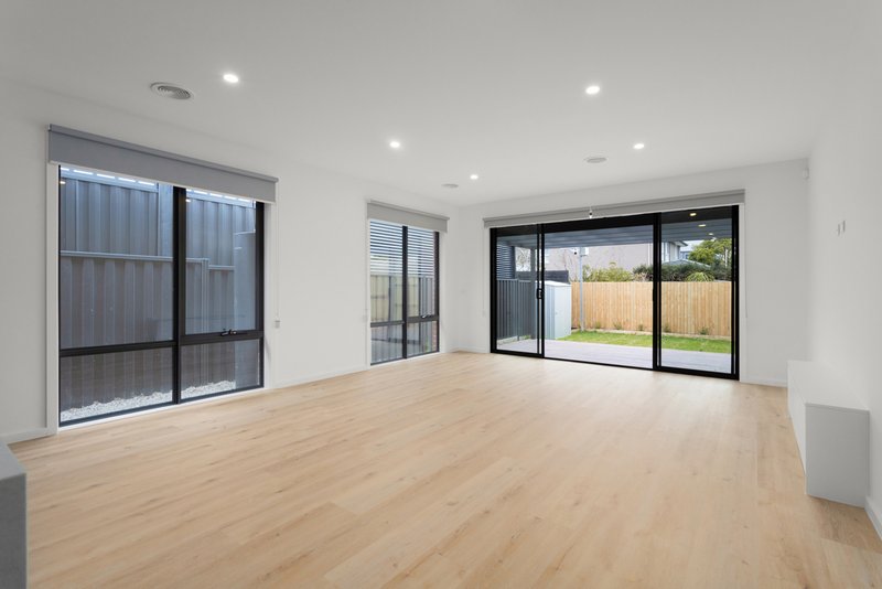 Photo - 380B North Road, Ormond VIC 3204 - Image 3