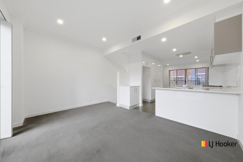 Photo - 38/1 Nevertire Street, Lawson ACT 2617 - Image 4
