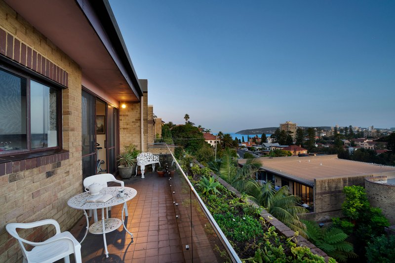 Photo - 38/100-106 Queenscliff Road, Queenscliff NSW 2096 - Image 3