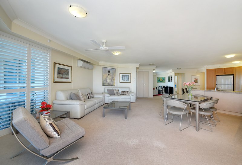 Photo - 38/100 Old Burleigh Road, Broadbeach QLD 4218 - Image 3