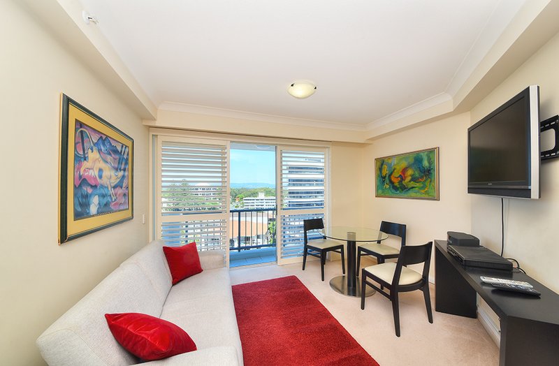 Photo - 38/100 Old Burleigh Road, Broadbeach QLD 4218 - Image 7