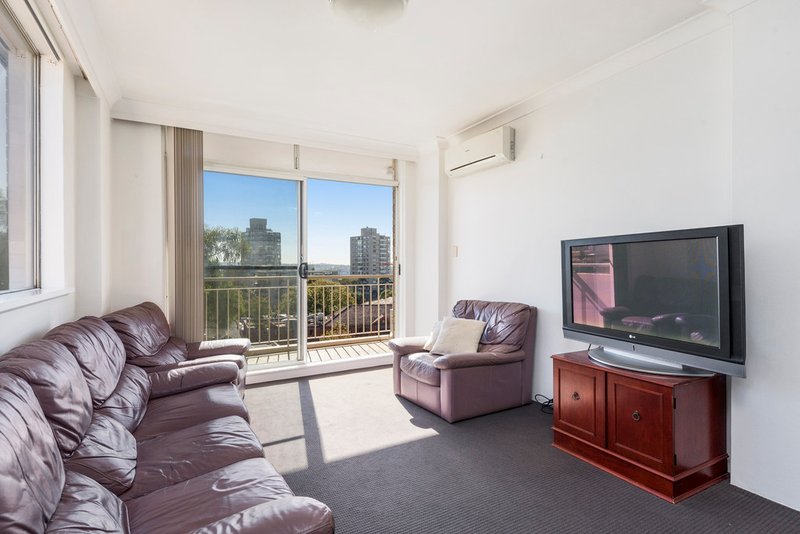 Photo - 38/11-17 Watson Street, Neutral Bay NSW 2089 - Image 2