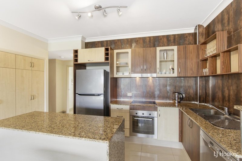 Photo - 38/111-127 Bowen Road, Rosslea QLD 4812 - Image 2