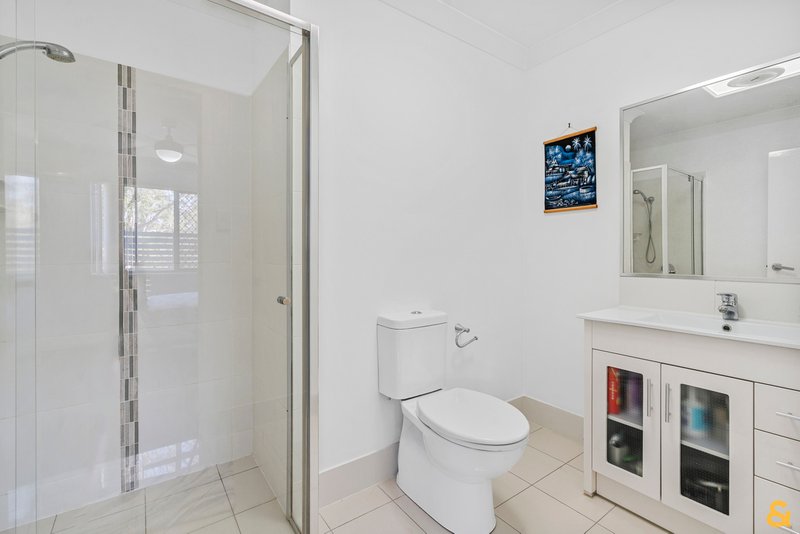 Photo - 38/12 Singh Street, Wynnum West QLD 4178 - Image 8
