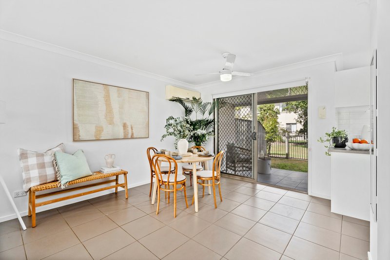 Photo - 38/140-142 Eagleby Road, Eagleby QLD 4207 - Image 5