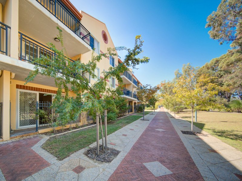 38/167 Grand Boulevard, Joondalup WA 6027