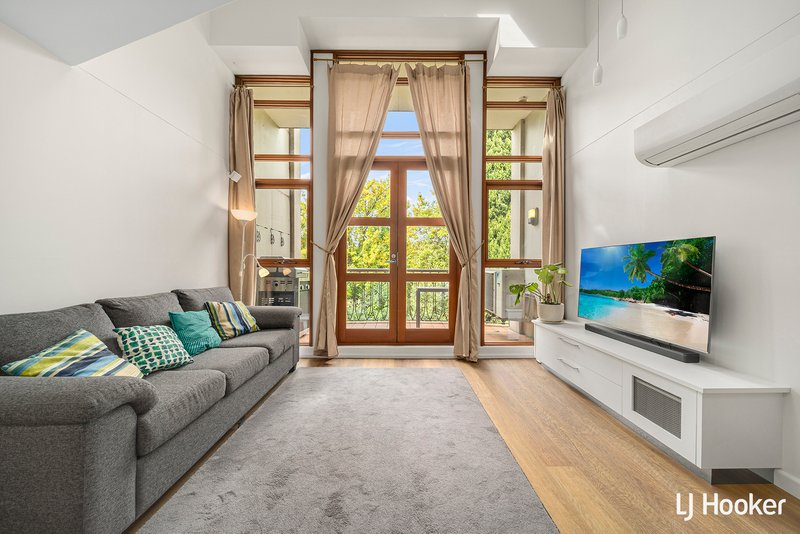 Photo - 38/18 Captain Cook Crescent, Griffith ACT 2603 - Image 1