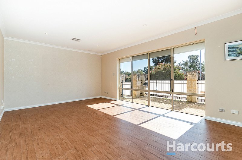 Photo - 383 Lakeside Drive, Joondalup WA 6027 - Image 6