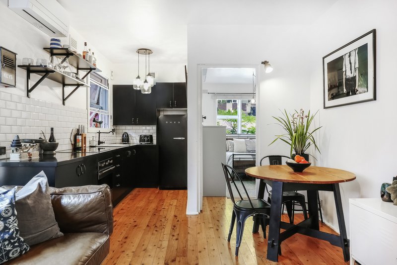 Photo - 3/83 Newington Road, Marrickville NSW 2204 - Image 4