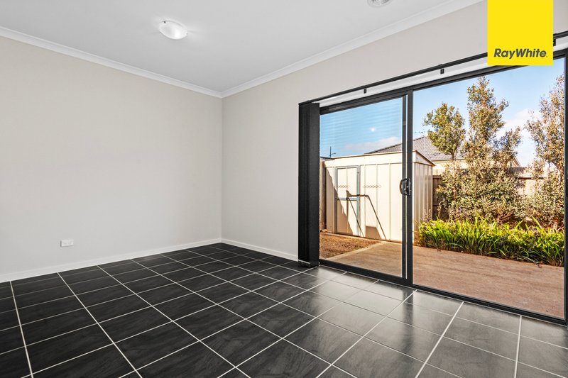 Photo - 3/84 Albert Drive, Melton South VIC 3338 - Image 10