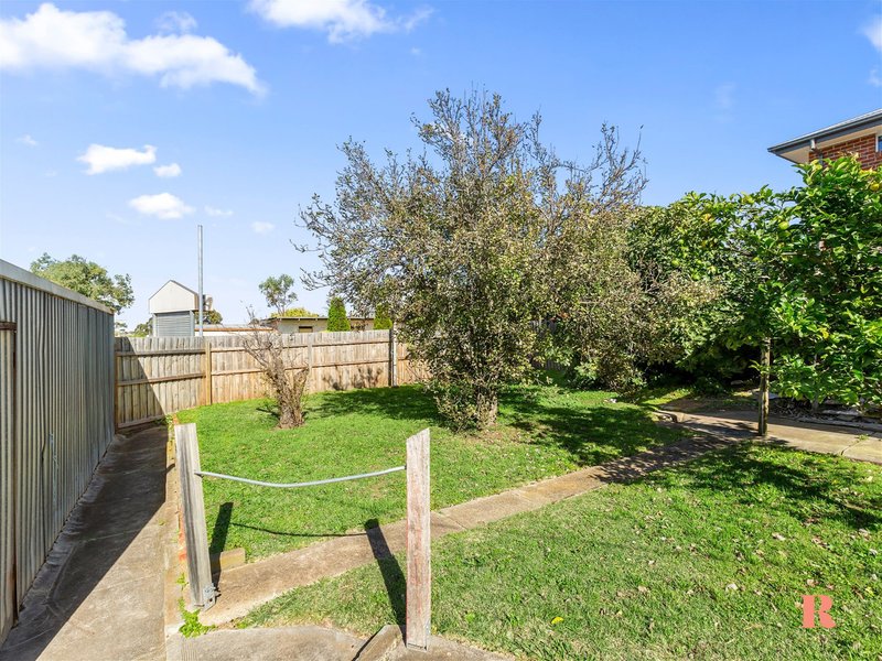 Photo - 384 Ryrie Street, East Geelong VIC 3219 - Image 6