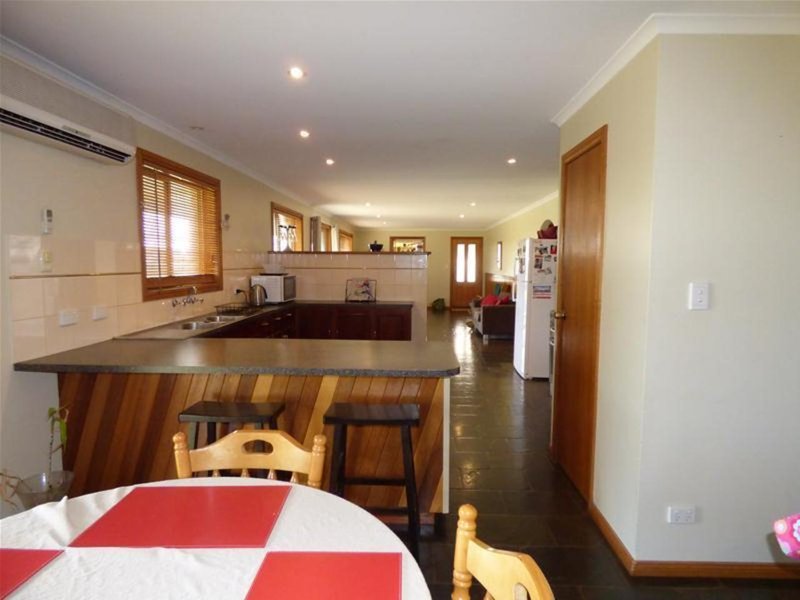 Photo - 384 Western Approach Road, Port Lincoln SA 5606 - Image 4