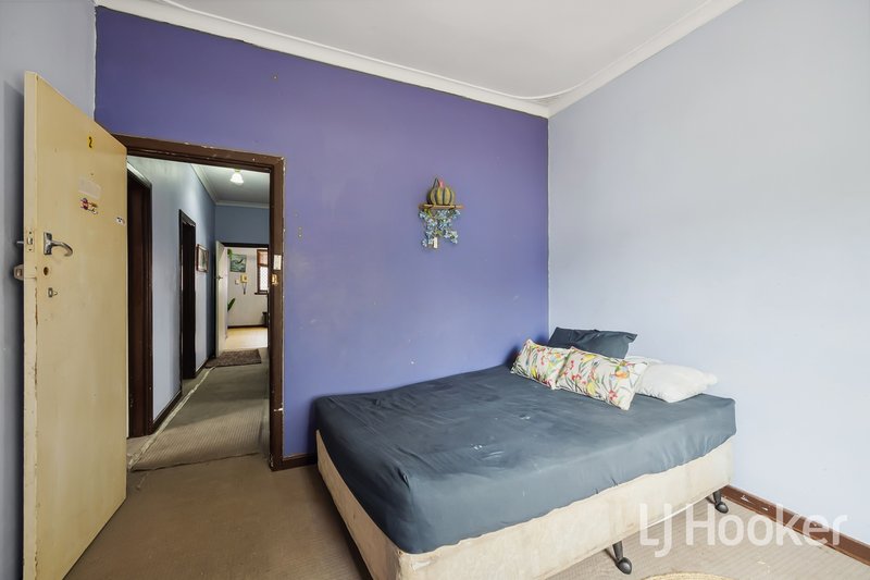 Photo - 385 Berwick Street, St James WA 6102 - Image 18