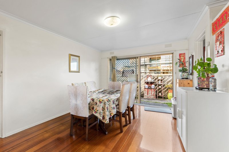 Photo - 385 Blackburn Road, Burwood East VIC 3151 - Image 5