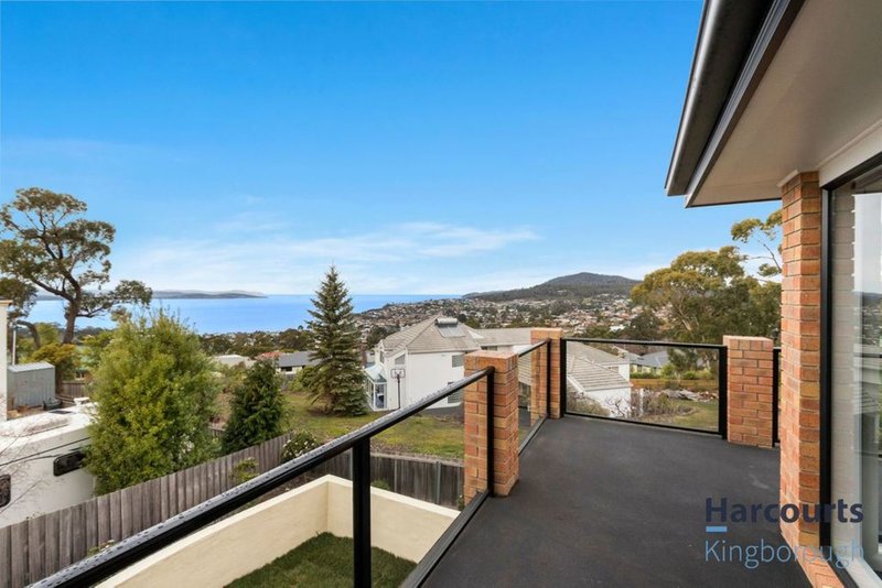 Photo - 3/85 Diamond Drive, Blackmans Bay TAS 7052 - Image 4