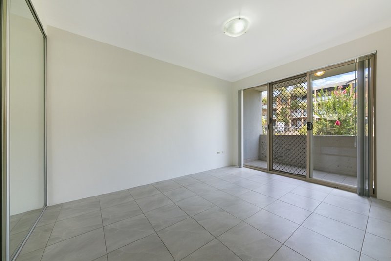 Photo - 3/85 Mountford Avenue, Guildford NSW 2161 - Image 4