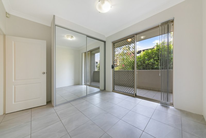 Photo - 3/85 Mountford Avenue, Guildford NSW 2161 - Image 5