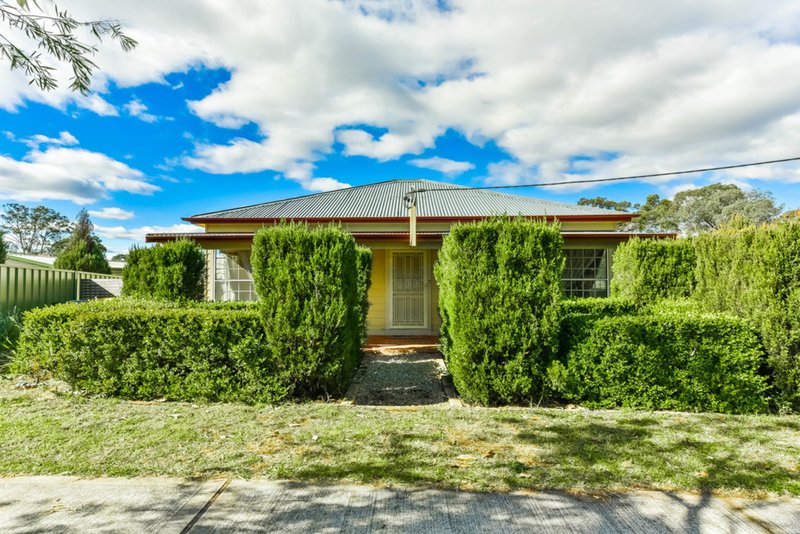 385 Thirlmere Way, Thirlmere NSW 2572