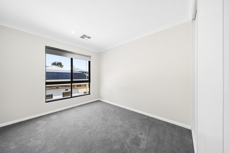 Photo - 3/85 Walanna Drive, Karawara WA 6152 - Image 10