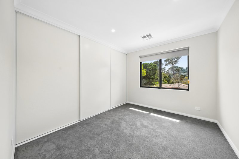 Photo - 3/85 Walanna Drive, Karawara WA 6152 - Image 11