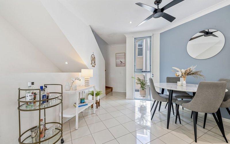 Photo - 38/5074 Emerald Island Drive, Carrara QLD 4211 - Image 10