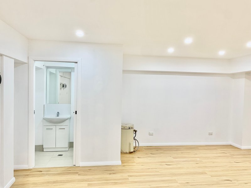Photo - 3/86 John Street, Cabramatta NSW 2166 - Image 5