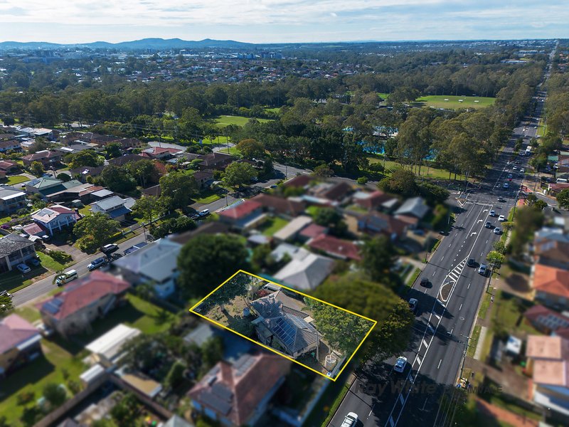 Photo - 386 Mccullough Street, Macgregor QLD 4109 - Image 4