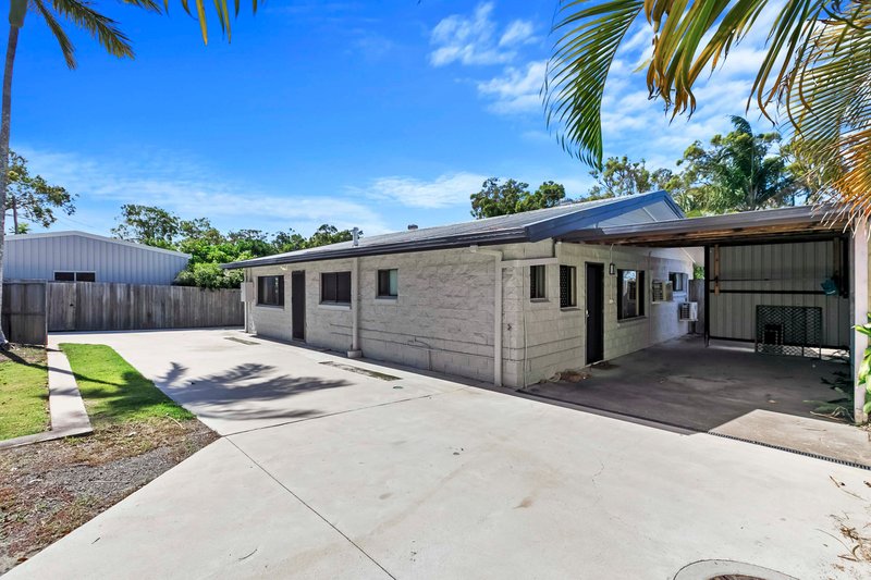 Photo - 386 Torquay Terrace, Torquay QLD 4655 - Image 11