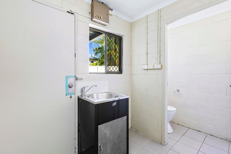 Photo - 386 Torquay Terrace, Torquay QLD 4655 - Image 22