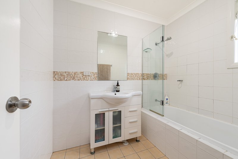 Photo - 3/86 Yathong Road, Caringbah NSW 2229 - Image 8