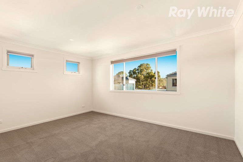 Photo - 3/87 Schotters Road, Mernda VIC 3754 - Image 4