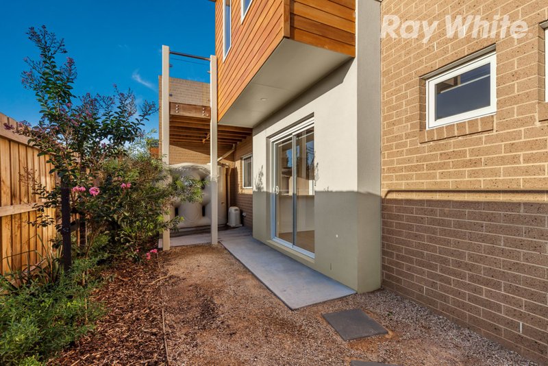 Photo - 3/87 Schotters Road, Mernda VIC 3754 - Image 6