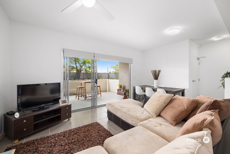 Photo - 3/88 Alderley Avenue, Alderley QLD 4051 - Image 2