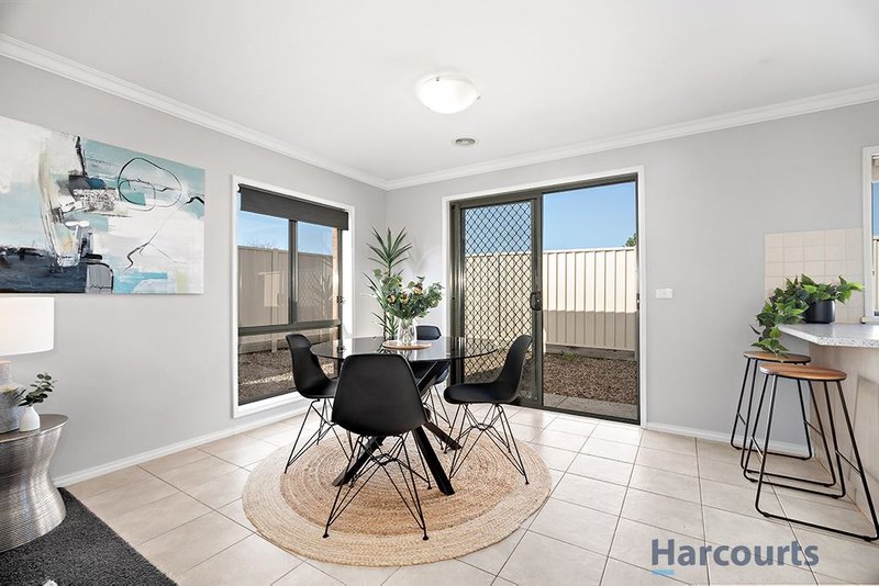 Photo - 3/88 Birdwood Avenue, Sebastopol VIC 3356 - Image 7