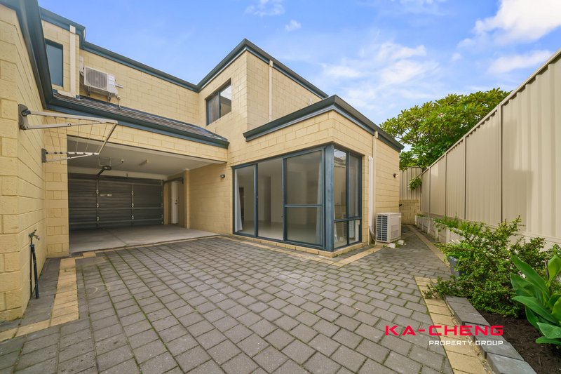 Photo - 388B Flinders Street, Nollamara WA 6061 - Image 10