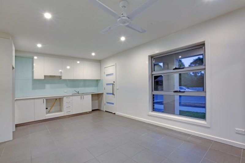 Photo - 3/89 Purinuan Road, Reservoir VIC 3073 - Image 2