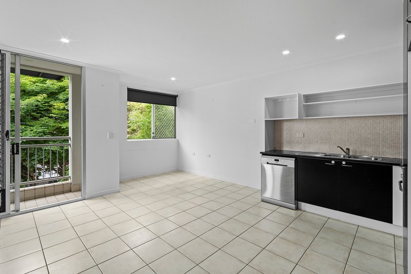 Photo - 3/89A Bay Terrace, Wynnum QLD 4178 - Image 5