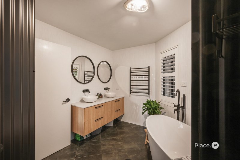 Photo - 38A Brussels Avenue, Morningside QLD 4170 - Image 17