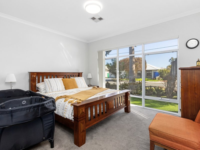 Photo - 38A Jubilee Street, Beckenham WA 6107 - Image 2