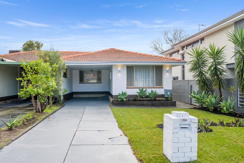Photo - 38a Karoonda Road, Booragoon WA 6154 - Image 1
