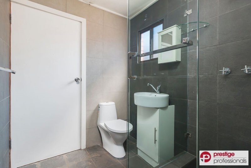 Photo - 38A Lavington Avenue, Chipping Norton NSW 2170 - Image 4