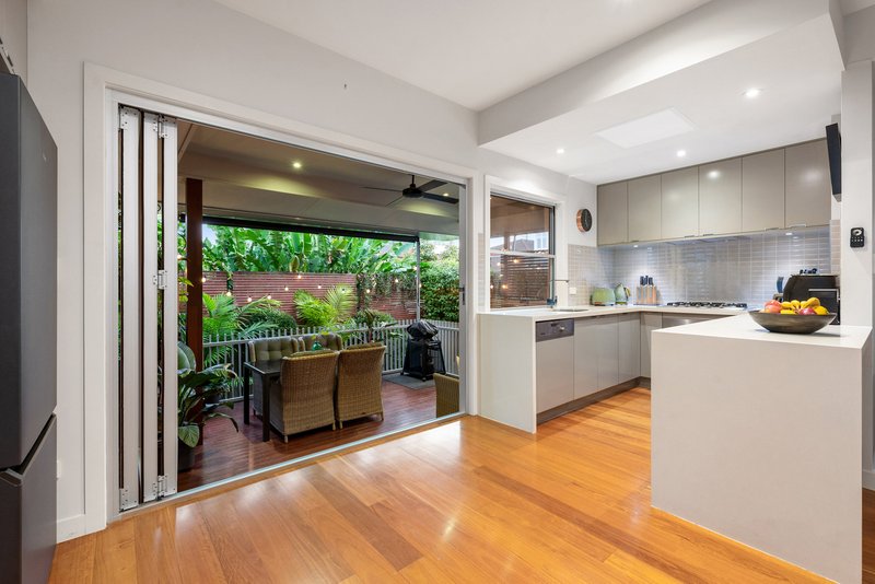 Photo - 38A Mullens Street, Hawthorne QLD 4171 - Image 12