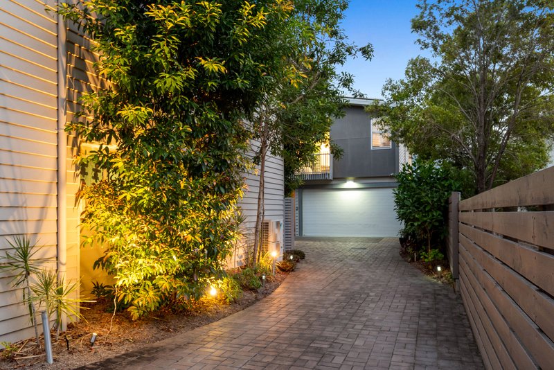 Photo - 38A Mullens Street, Hawthorne QLD 4171 - Image 31