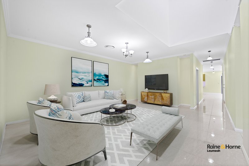 Photo - 38A Saywell Road, Macquarie Fields NSW 2564 - Image 4