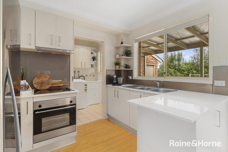 Photo - 3/8B Booth Street, Queanbeyan East NSW 2620 - Image 4