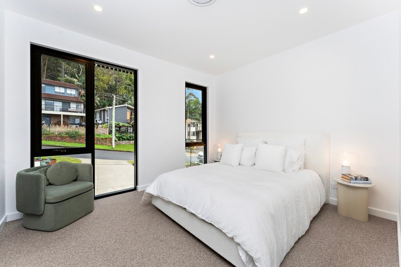 Photo - 38B Kanangra Drive, Thirroul NSW 2515 - Image 8