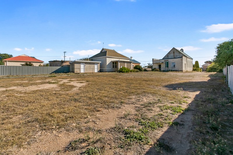 Photo - 39 - 41 Warooka Road, Yorketown SA 5576 - Image 15