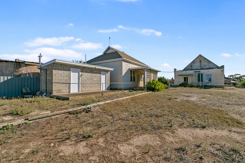 Photo - 39 - 41 Warooka Road, Yorketown SA 5576 - Image 16