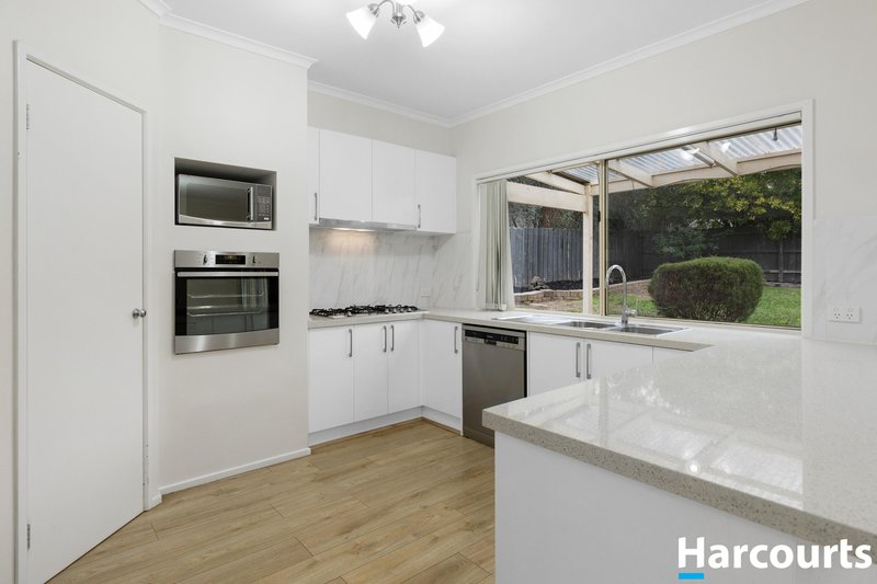 Photo - 39 Airedale Way, Rowville VIC 3178 - Image 8