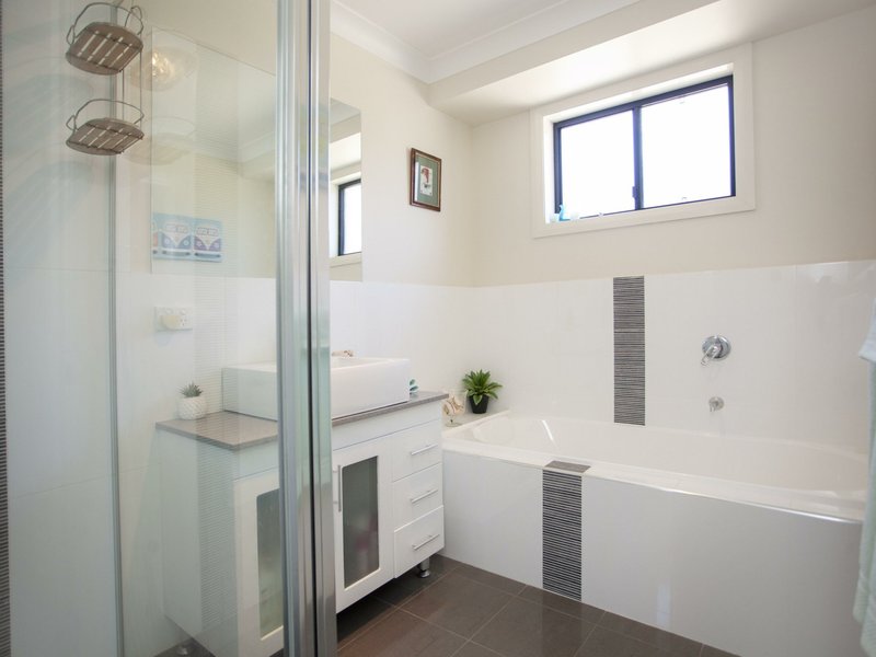 Photo - 39 Albatross Way, Old Bar NSW 2430 - Image 14